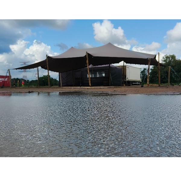 Hiflexx (740 g/m²) op maat per m² - Met klemmen -  175 tot 250 m² - Zand/Zand