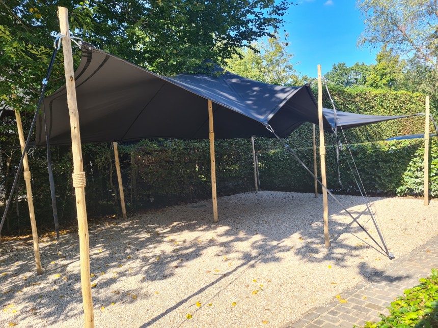 Triflexx (560 g/m²) op maat per m² - Met lussen - 10 m² tot 60 m²