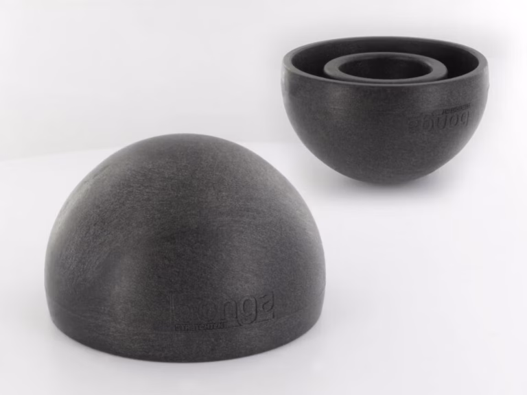 Round mast-top stretch tent